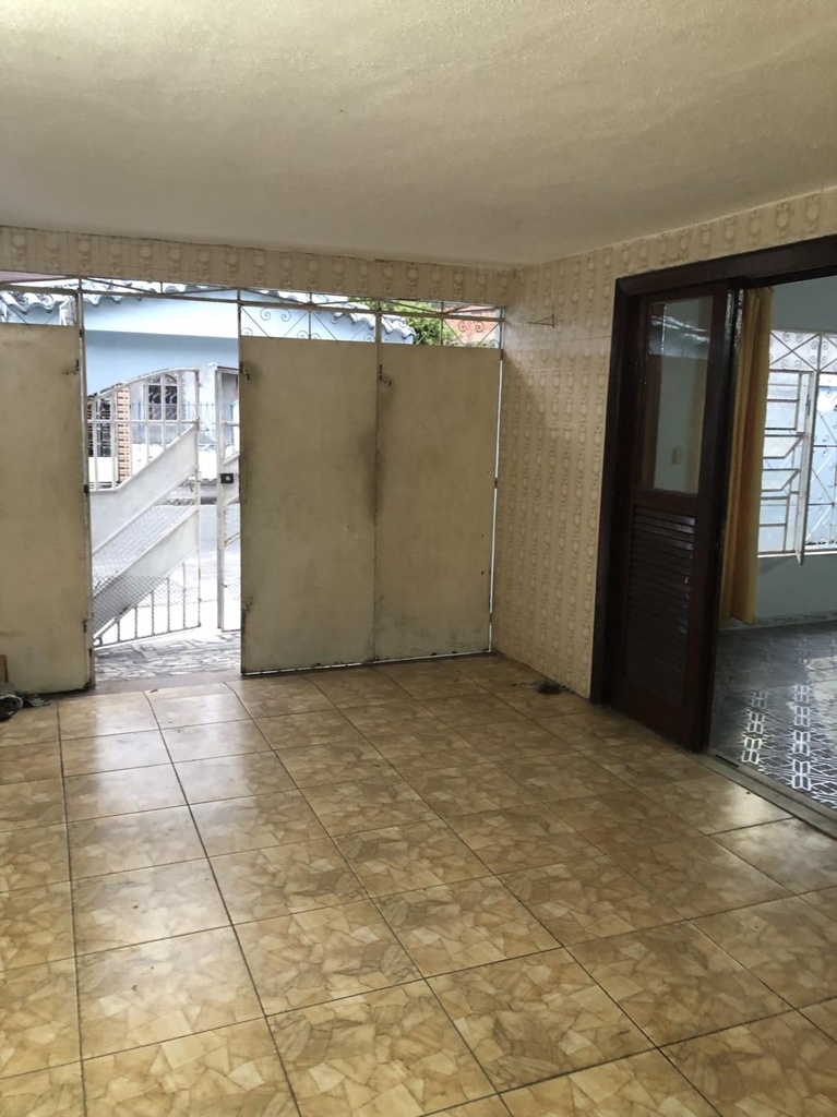 residential-/-home-3-quartos-200m2-centro-mata-de-sao-joao-ba