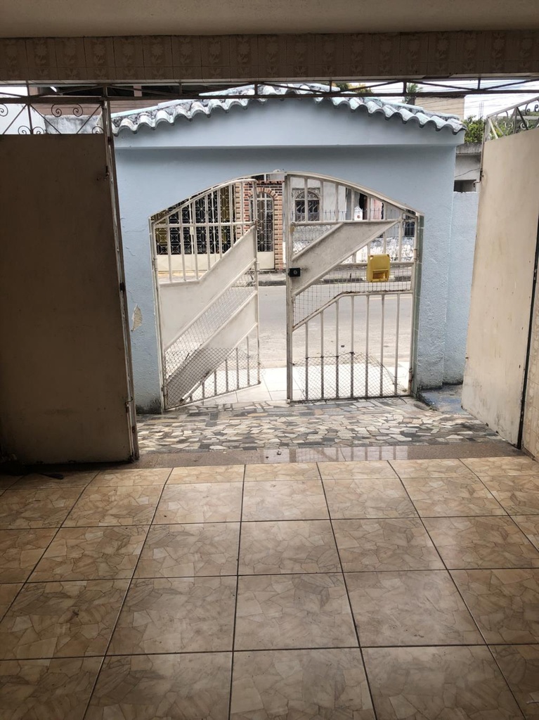 residential-/-home-3-quartos-200m2-centro-mata-de-sao-joao-ba